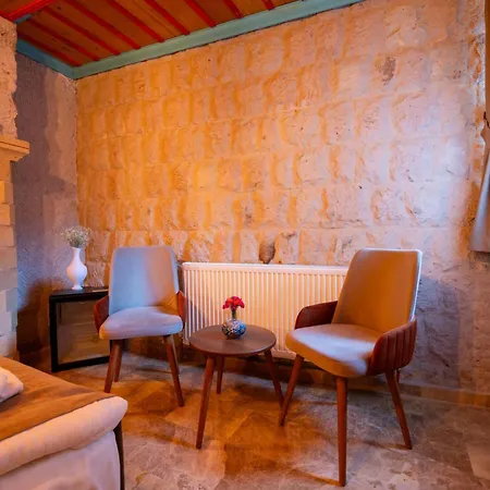 Hotel Rustic Caves *