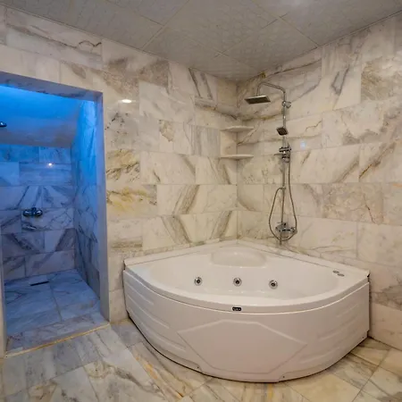 Hotel Rustic Caves
