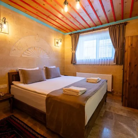 Rustic Caves Hotel *