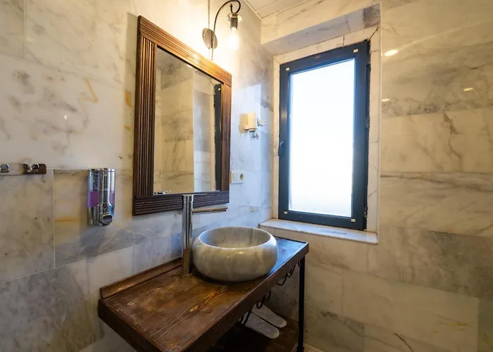 Ξενοδοχείο Rustic Caves *