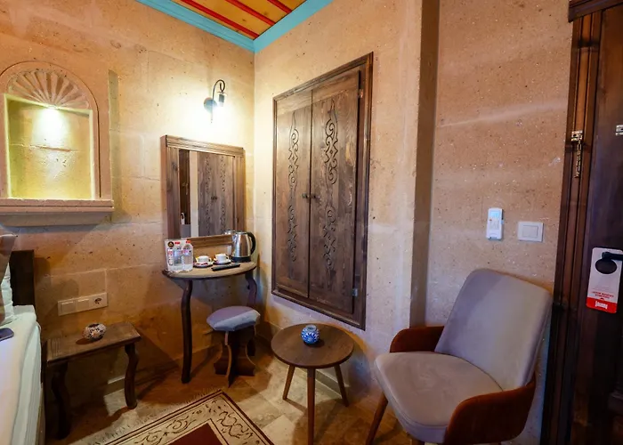 Rustic Caves Γκόρεμε